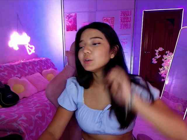 MilanaMittt webcam