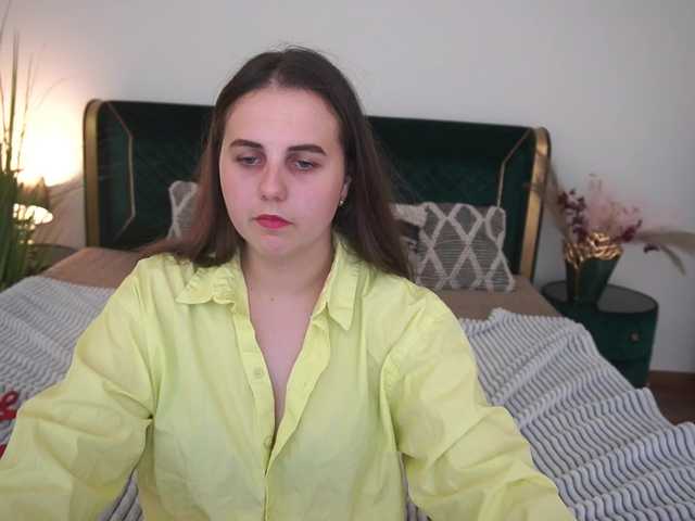 DariaCalm live cam on BongaCams