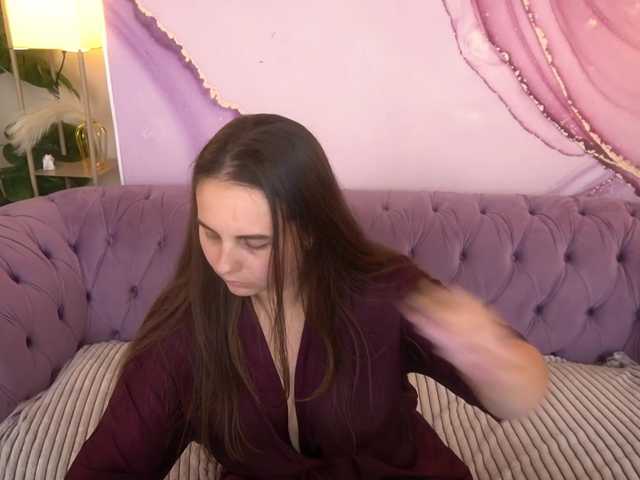 DariaCalm, en directo ahora en BongaCams