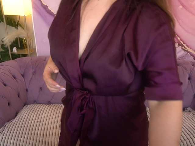 DariaCalm, live now on BongaCams