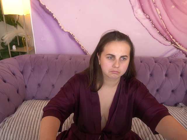 DariaCalm, en directo ahora en BongaCams