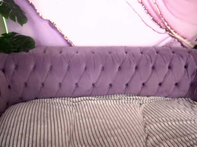 DariaCalm live cam on BongaCams