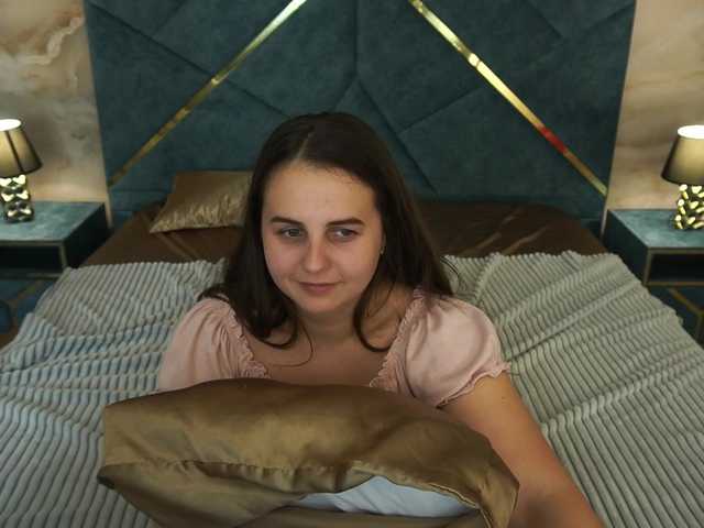 DariaCalm live cam on BongaCams