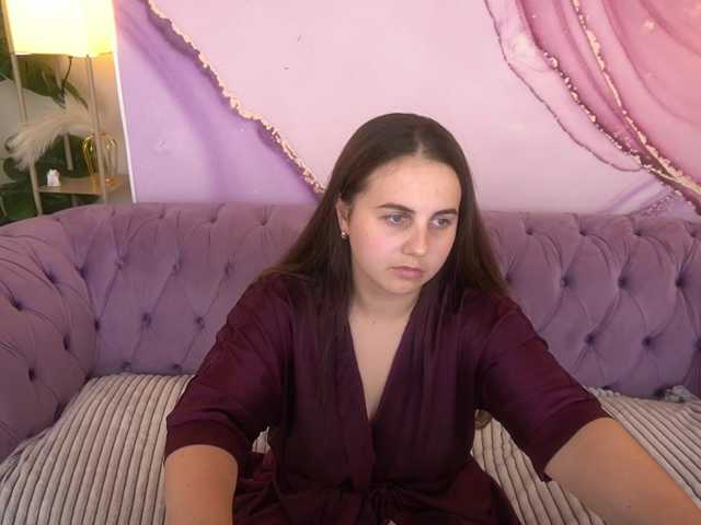 DariaCalm live cam on BongaCams