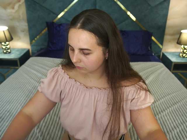 DariaCalm live cam on BongaCams