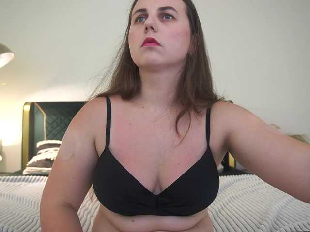 DariaCalm live cam on BongaCams