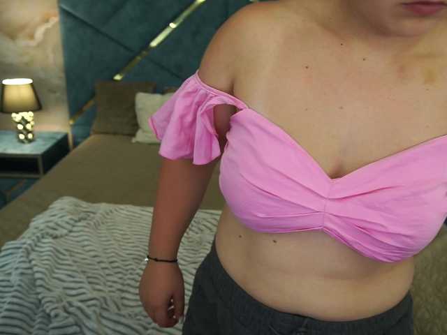 DariaCalm live webcam show