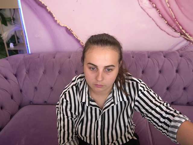 DariaCalm live cam on BongaCams