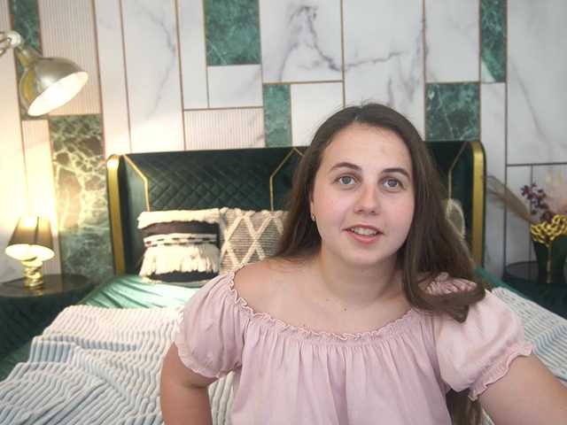 DariaCalm live cam on BongaCams