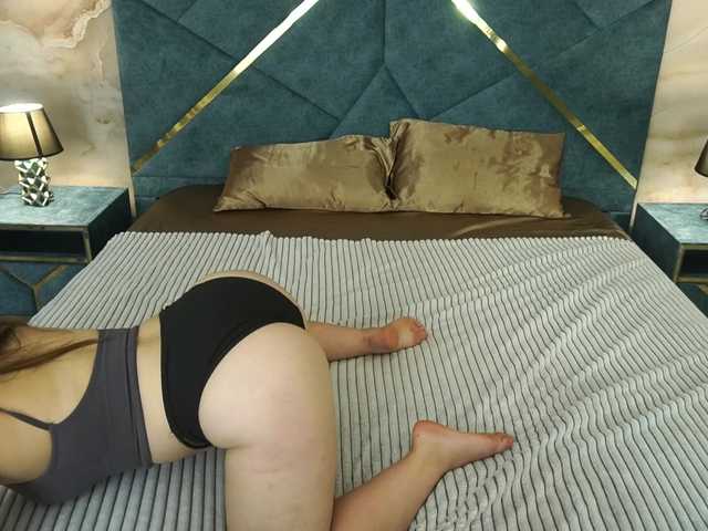 DariaCalm live cam on BongaCams