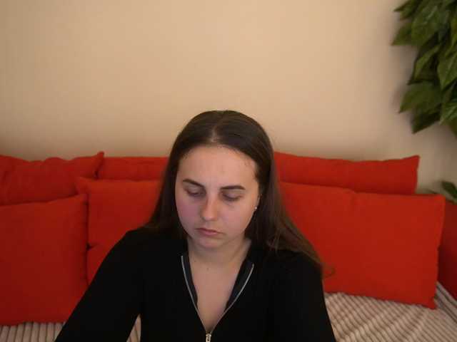 DariaCalm, live now on BongaCams
