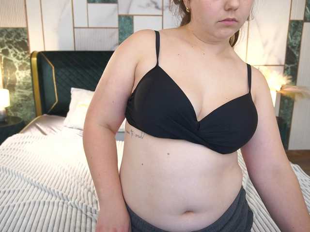 DariaCalm live cam on BongaCams