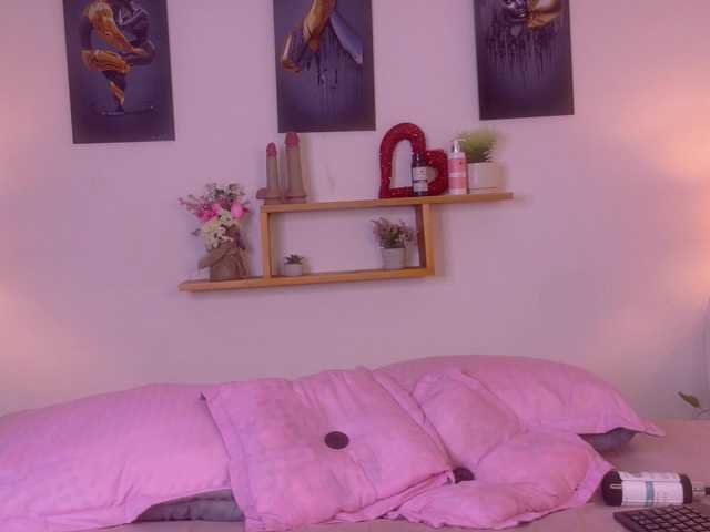 liia-valmont live cam on BongaCams