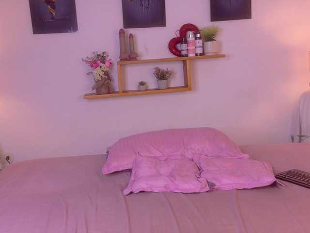 liia-valmont live cam on BongaCams