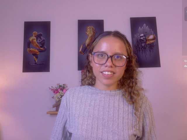 liia-valmont live cam on BongaCams