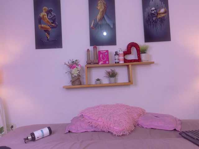 liia-valmont live cam on BongaCams