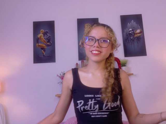 liia-valmont live cam on BongaCams