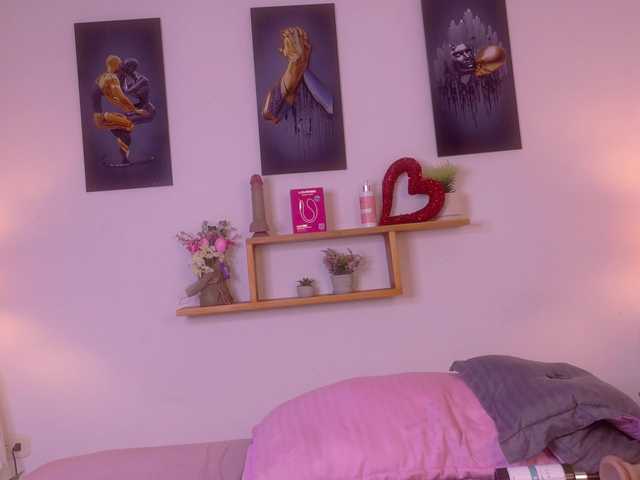 liia-valmont live cam on BongaCams