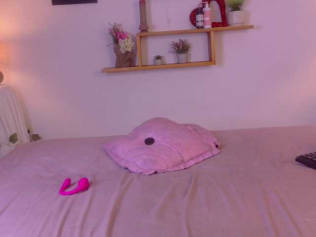 liia-valmont live cam on BongaCams