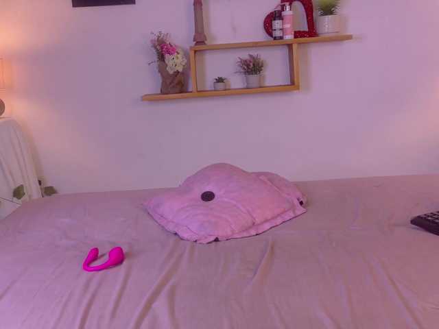 liia-valmont live cam on BongaCams