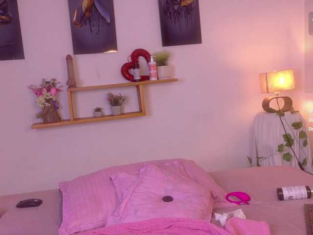 liia-valmont live sex show