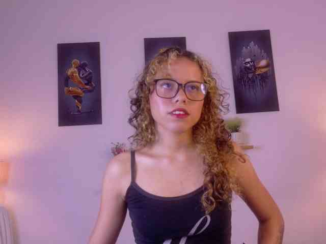 liia-valmont webcam