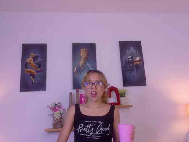 liia-valmont webcam
