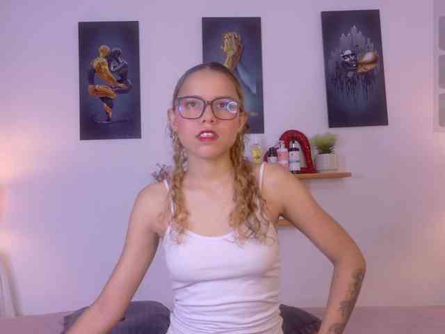 liia-valmont webcam