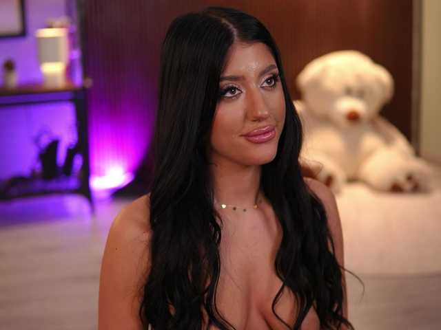 DariaVeil live cam on BongaCams