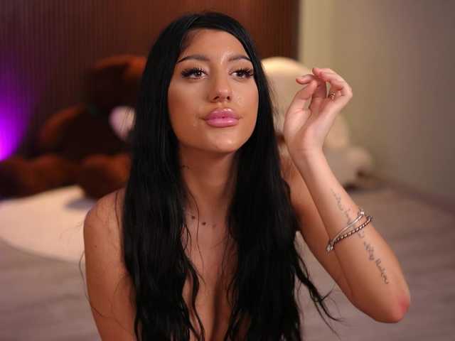 DariaVeil live cam on BongaCams