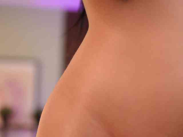DariaVeil webcam