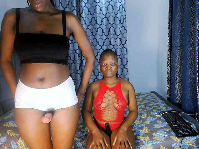 Queenbees Sex Cam Show