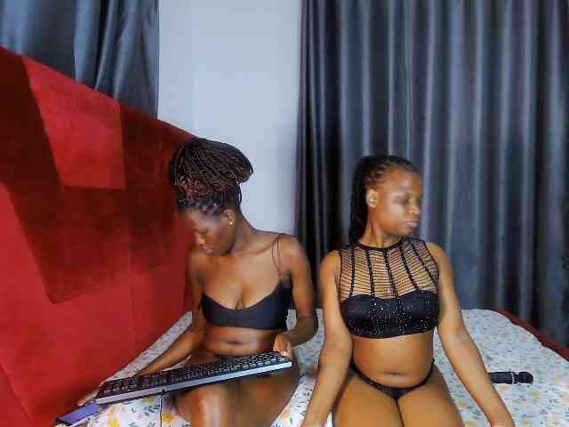Queenbees Queenbees