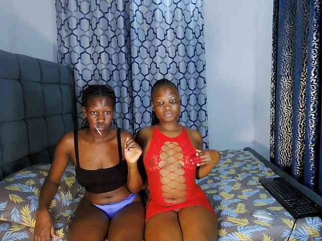 Queenbees Sex Cam Show