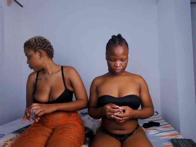 Queenbees Queenbees