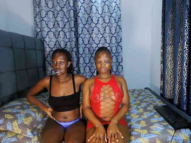 Queenbees Sex Cam Show