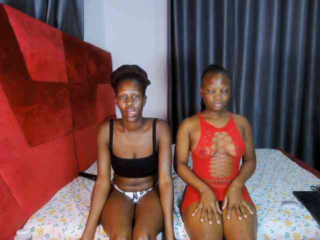 Queenbees Sex Cam Show