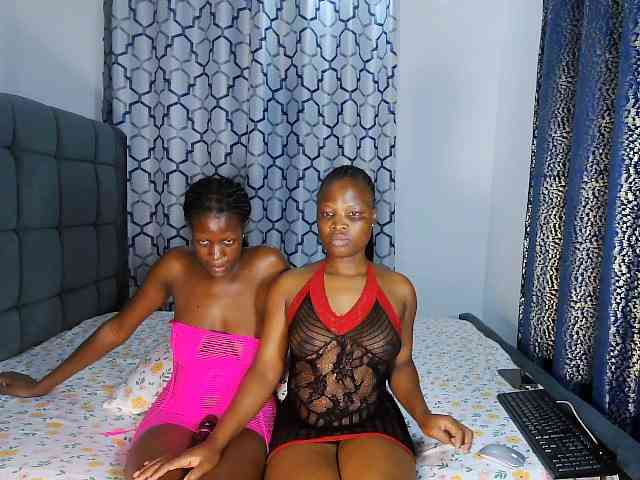 Queenbees Sex Cam Show