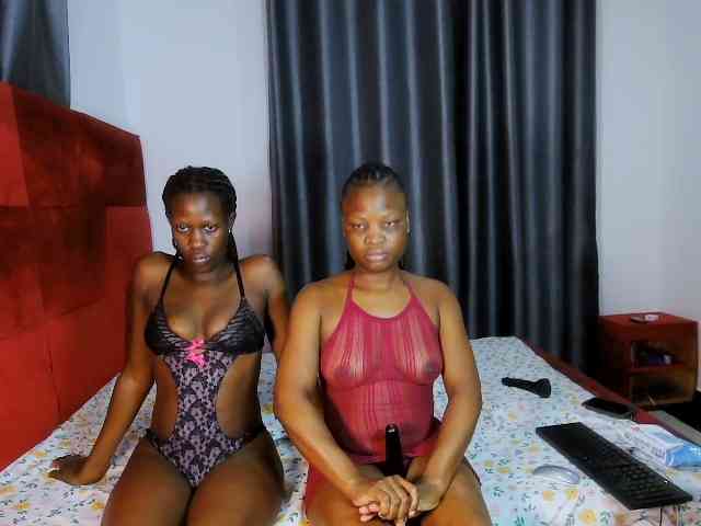 Queenbees Sex Cam Show