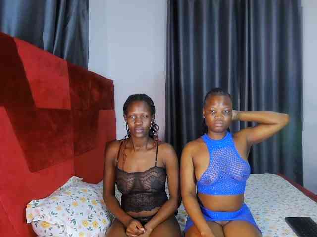 Queenbees Sex Cam Show