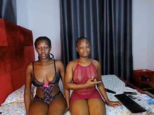 Queenbees Sex Cam Show