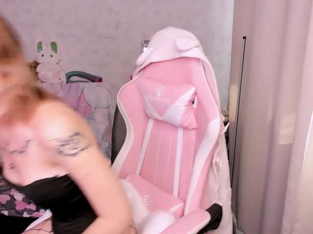 Ariel-Pika live cam on BongaCams