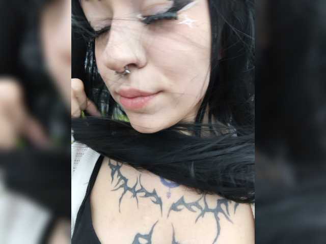 Ariel-Pika live cam on BongaCams
