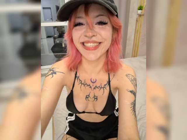 Ariel-Pika live cam on BongaCams