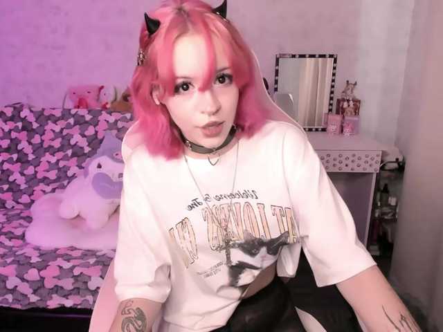 Ariel-Pika live cam on BongaCams