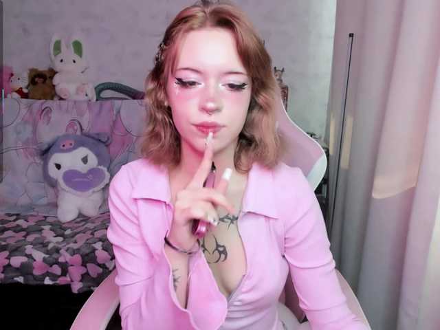 Ariel-Pika live cam on BongaCams
