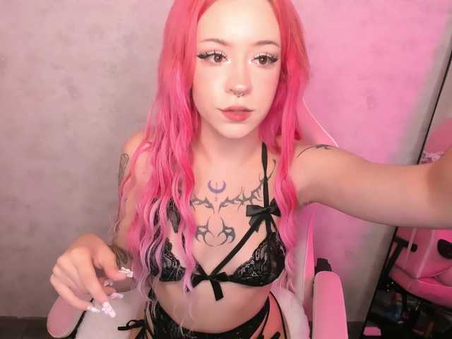 Ariel-Pika live cam on BongaCams