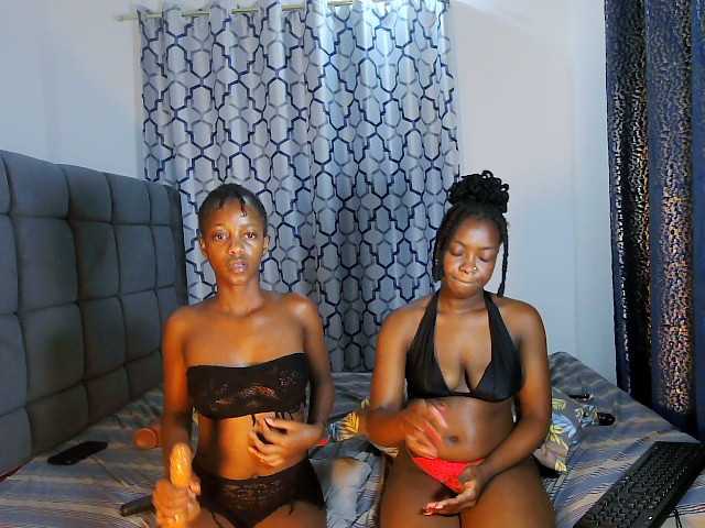 Baddiedoll live cam on BongaCams