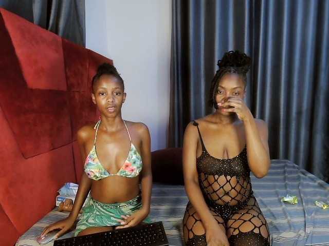 Baddiedoll live cam on BongaCams