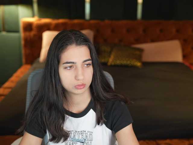 AnettaKiss live webcam show